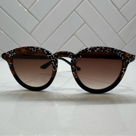 KREWE Collins Round Acetate Leopard Print Sunglasses - Picture 2 of 8